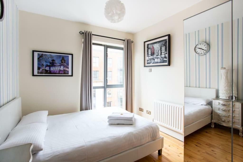 Spacious Belfast City Centre Duplex Apartment المظهر الخارجي الصورة