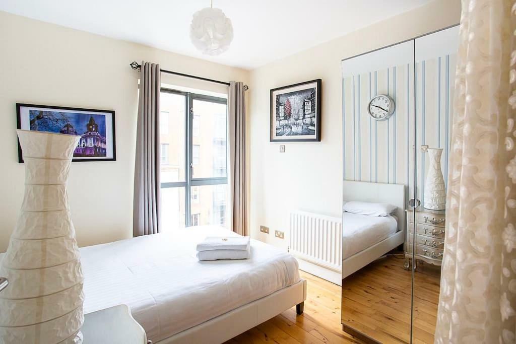 Spacious Belfast City Centre Duplex Apartment المظهر الخارجي الصورة