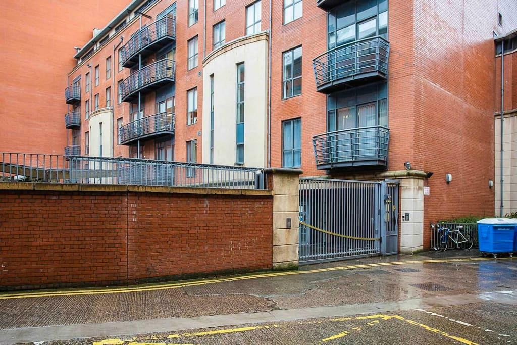 Spacious Belfast City Centre Duplex Apartment المظهر الخارجي الصورة